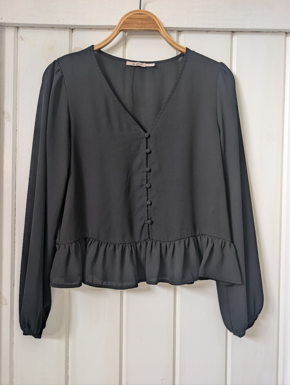 mi ami Black Sheer V-Neck Button-Front Ruffle Hem Blouse | Size S